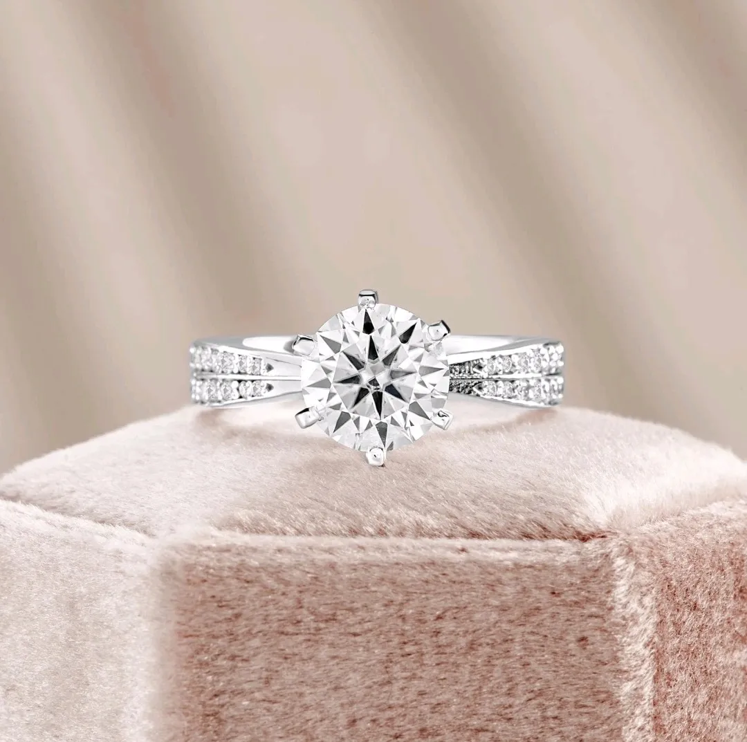 Luxury Female Ring
