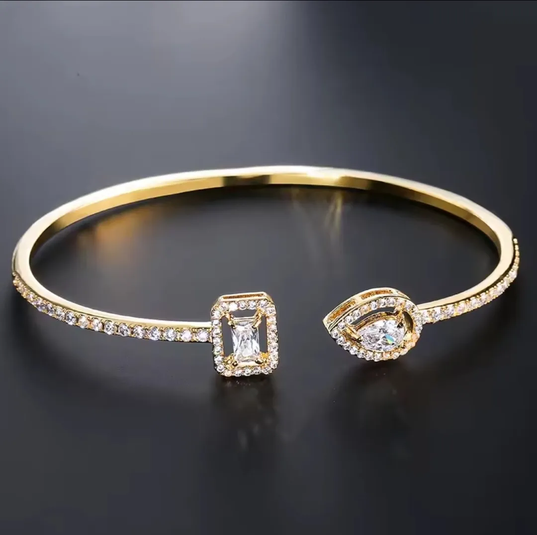 Classic Women’s Bracelet